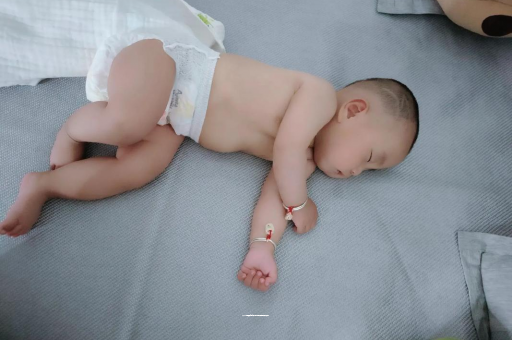 西宁宝宝口水多怎么回事